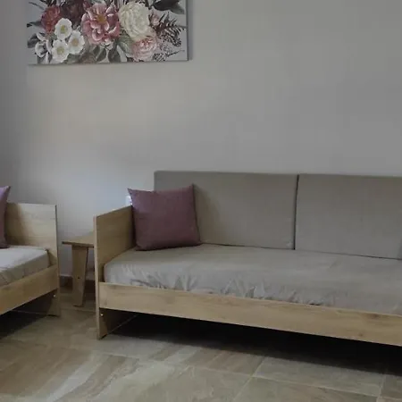 House Kallisti 2 *